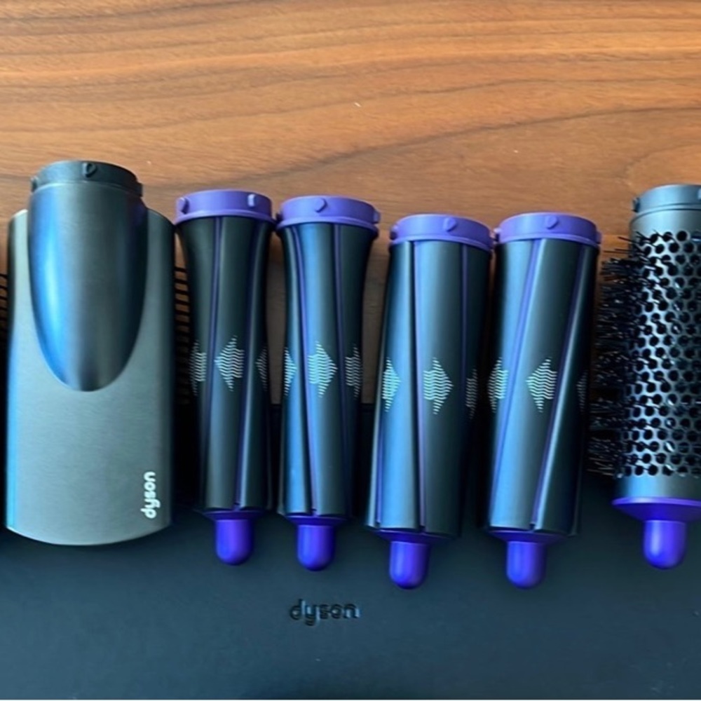 ✨REDUCED✨ Dyson Airwrap attachments